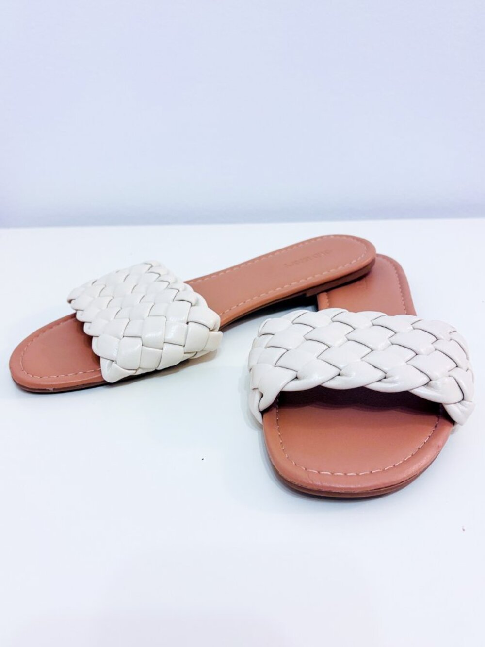 OLD NAVY Beige Woven Slide Sandals | Braided Minimalist | Size 8 - Picture 6 of 6
